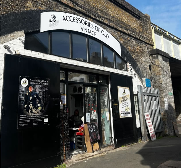 Accessories of Old Vintage