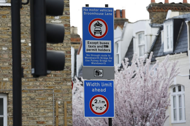 The Clean Air Neighbourhood trial west of Wandsworth Bridge