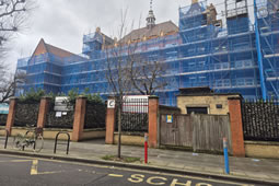 Battle on to Save The Fulham Bilingual School