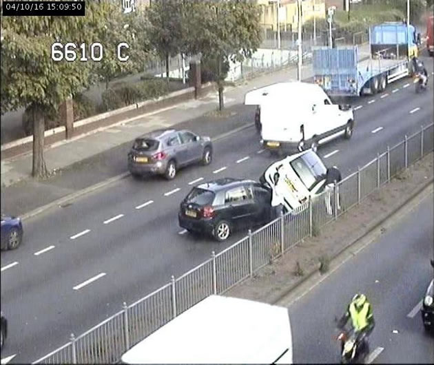 A4 Collision Adds to Hammersmith Traffic Chaos